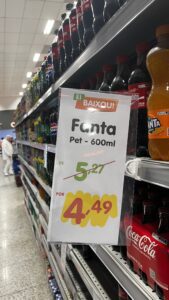 Porta cartaz com furo para stopper